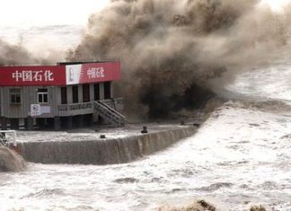 Наводнение в Китае: Миллионы пострадавших