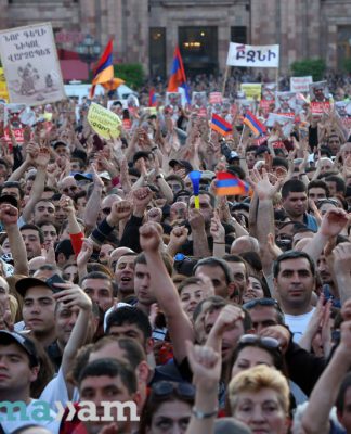 Լույս է տեսել «Հայկական թավշյա հեղափոխություն»-ը գիրքը