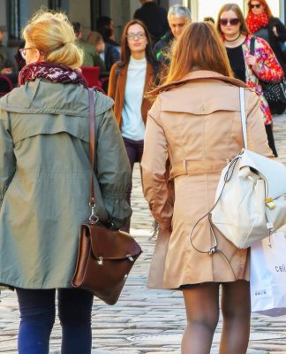 9 незаметных вещей, из-за которых окружающие видят в вас простушку