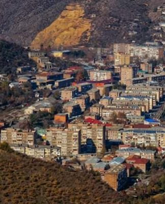 Չքնաղ Կապանը. բանաստեղծություն