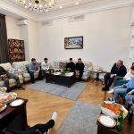 ՀՀ վարչապետը և նրա տիկինը տարբեր ռազմաճակատներում մարտնչած ու վիրավորված զինվորների են ընդունել