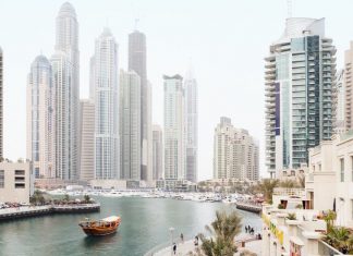 Wealthy Russians flee to Dubai to avoid sanctions
