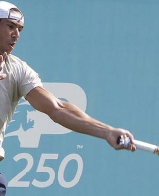 Rafael Nadal intends to play Wimbledon after having treatment on foot problem