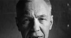 Александр Ф. Скляр исполнил песню о братьях на берегу Днепра